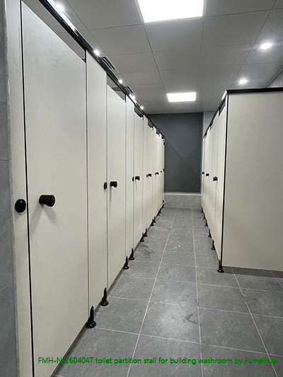 toilet partition.jpg